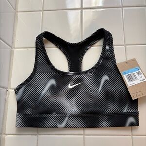 NWT Nike Girls Pro Swoosh Sports Bra - Black and White Size Medium $30